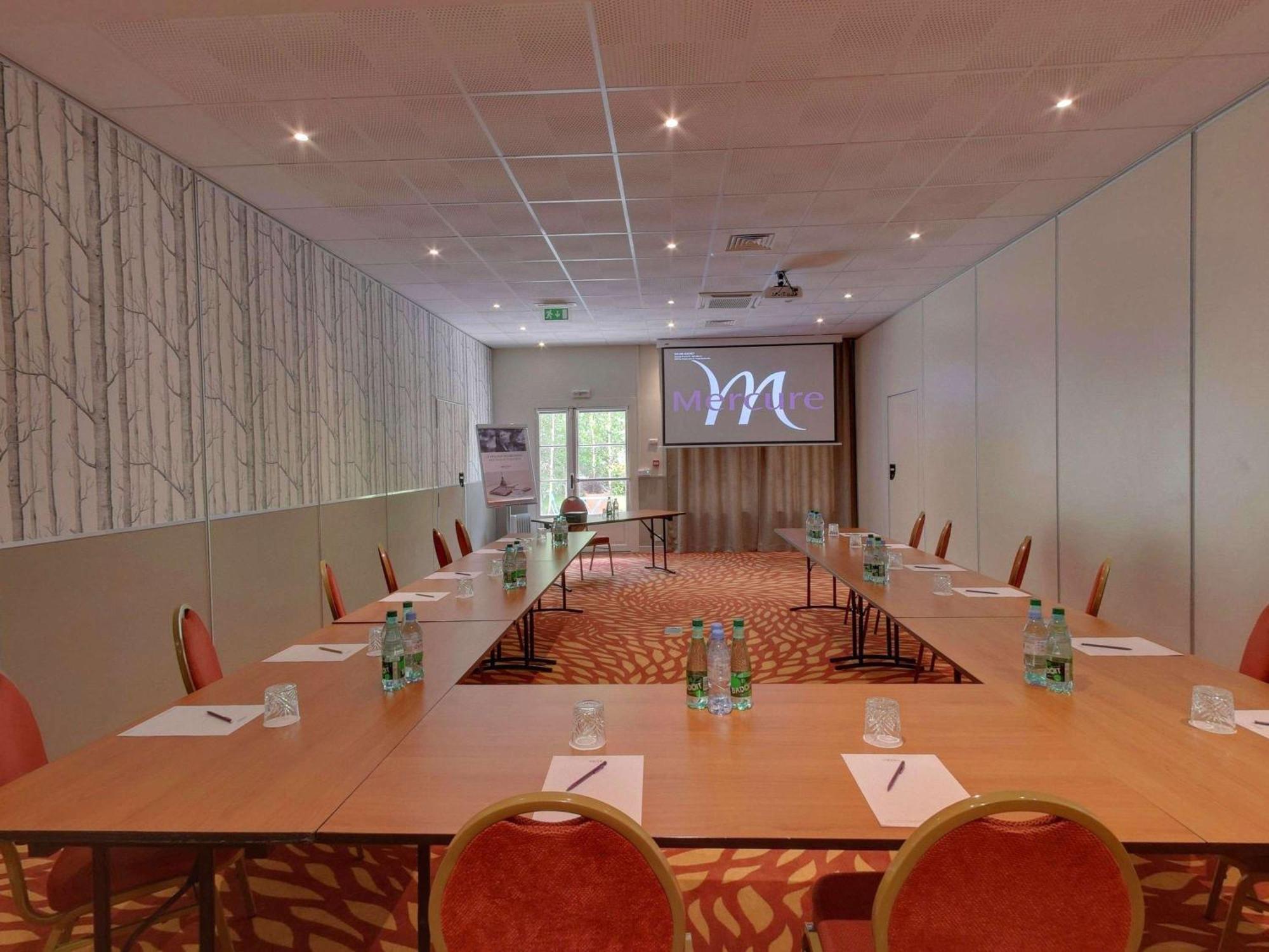 Mercure Rambouillet Relays Du Chateau エクステリア 写真
